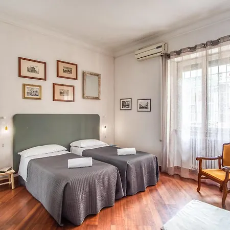 Bed & Breakfast Circus Maximus 4*