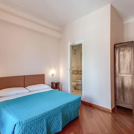 לינה וארוחת בוקר Circus Maximus