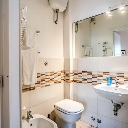 לינה וארוחת בוקר Circus Maximus 4*