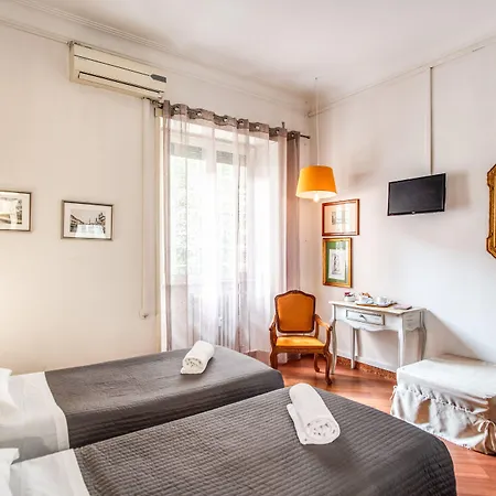 Bed & Breakfast Circus Maximus 4*